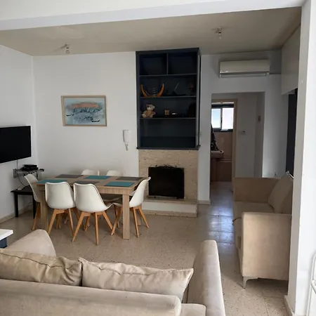 Mackenzie Apartament Larnaca